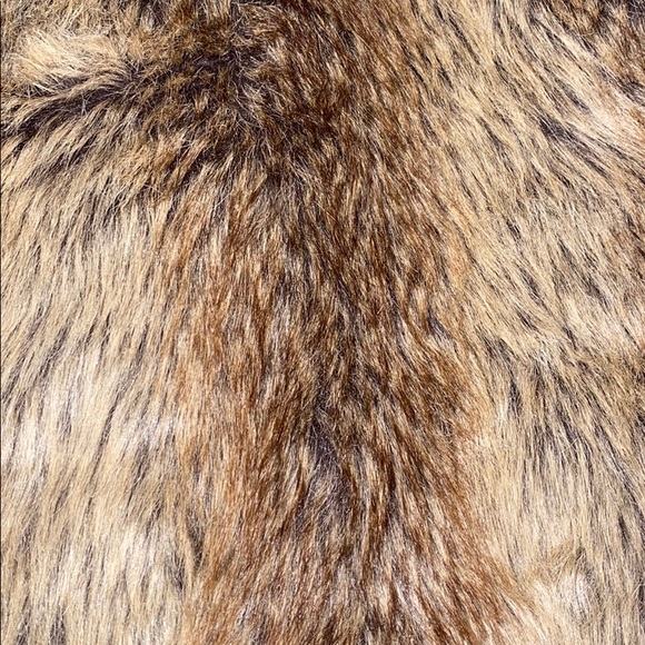 Fur vest - Picture 4 of 4